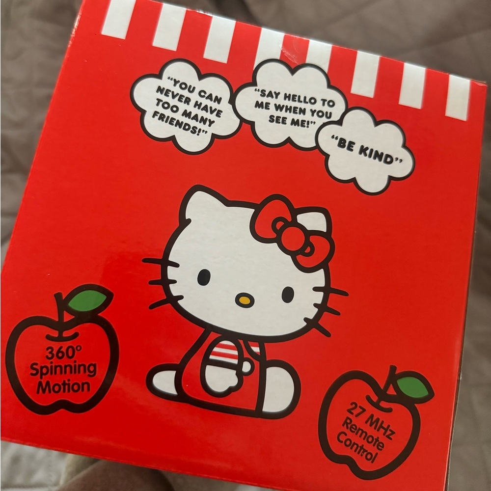 Hello Kitty Remote Control Driving Teacup - Picture 4 of 4